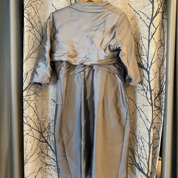 Silver Mother of the Bride knee length Dress - 2 piece - - Picture 4 of 16